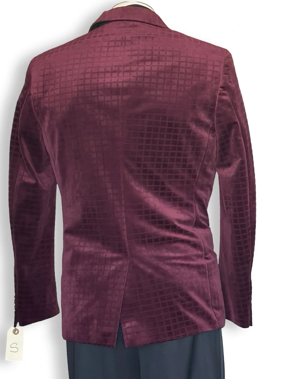 Vintage Y2K Alfani Burgundy Textured Velvet Blazer Sport Coat Hollywood Costume
